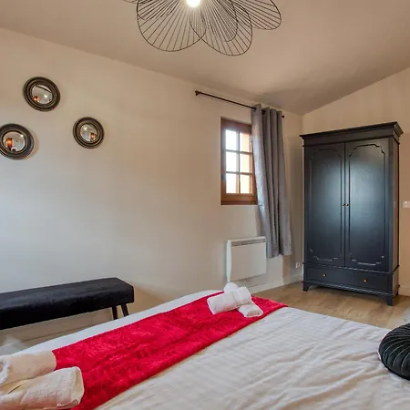 Casa de Férias Les Du Hameau Du Jardin Fleuri Coquelicot Bosset